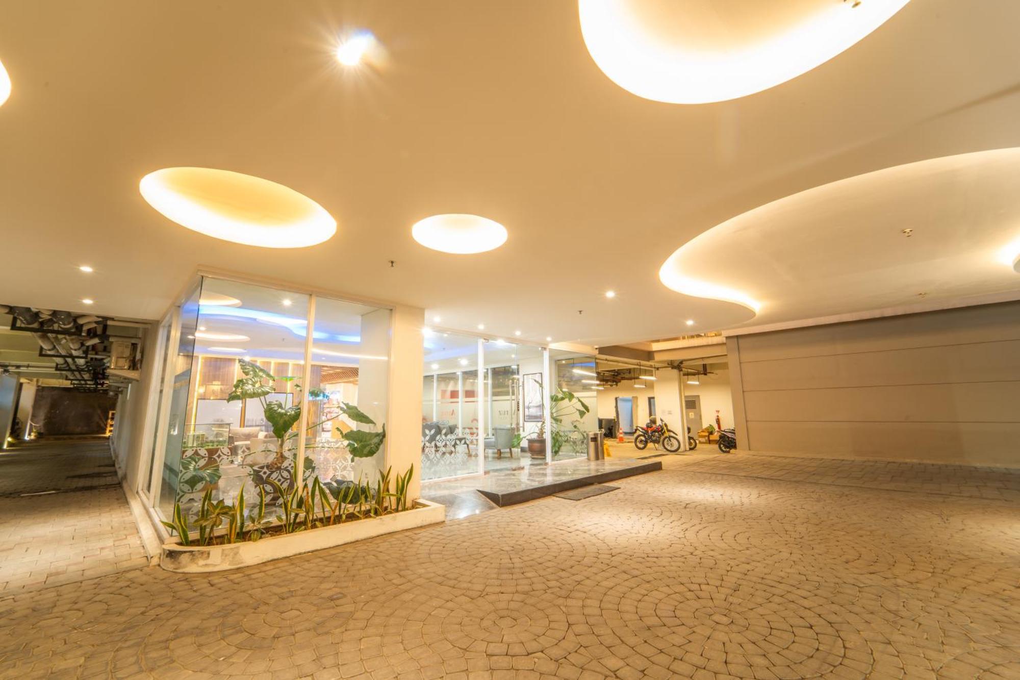 Redliving Apartemen Premium Exclusive Seturan Yogyakarta Esterno foto